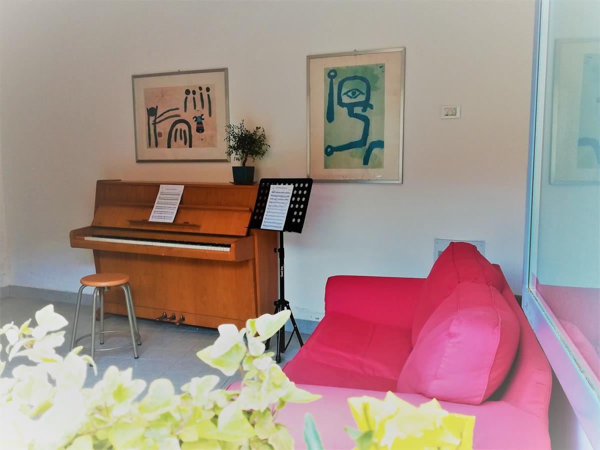 Ostello Residenza Molinatto Oggiono Екстериор снимка