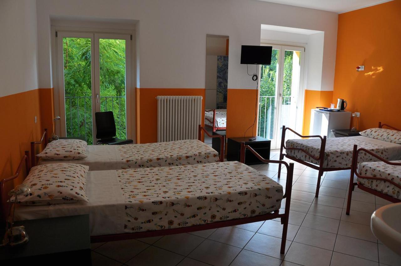 Ostello Residenza Molinatto Oggiono Екстериор снимка