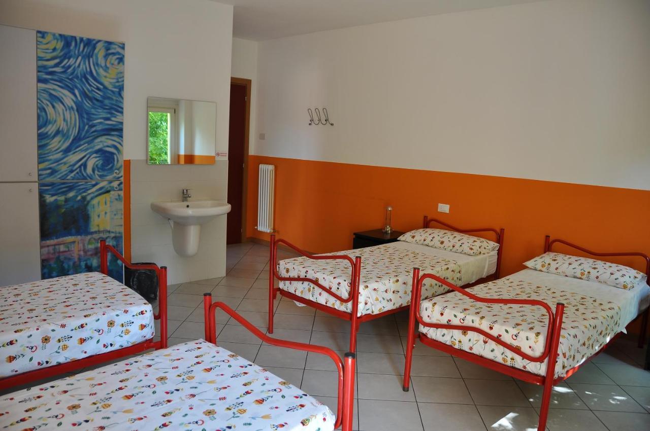 Ostello Residenza Molinatto Oggiono Екстериор снимка