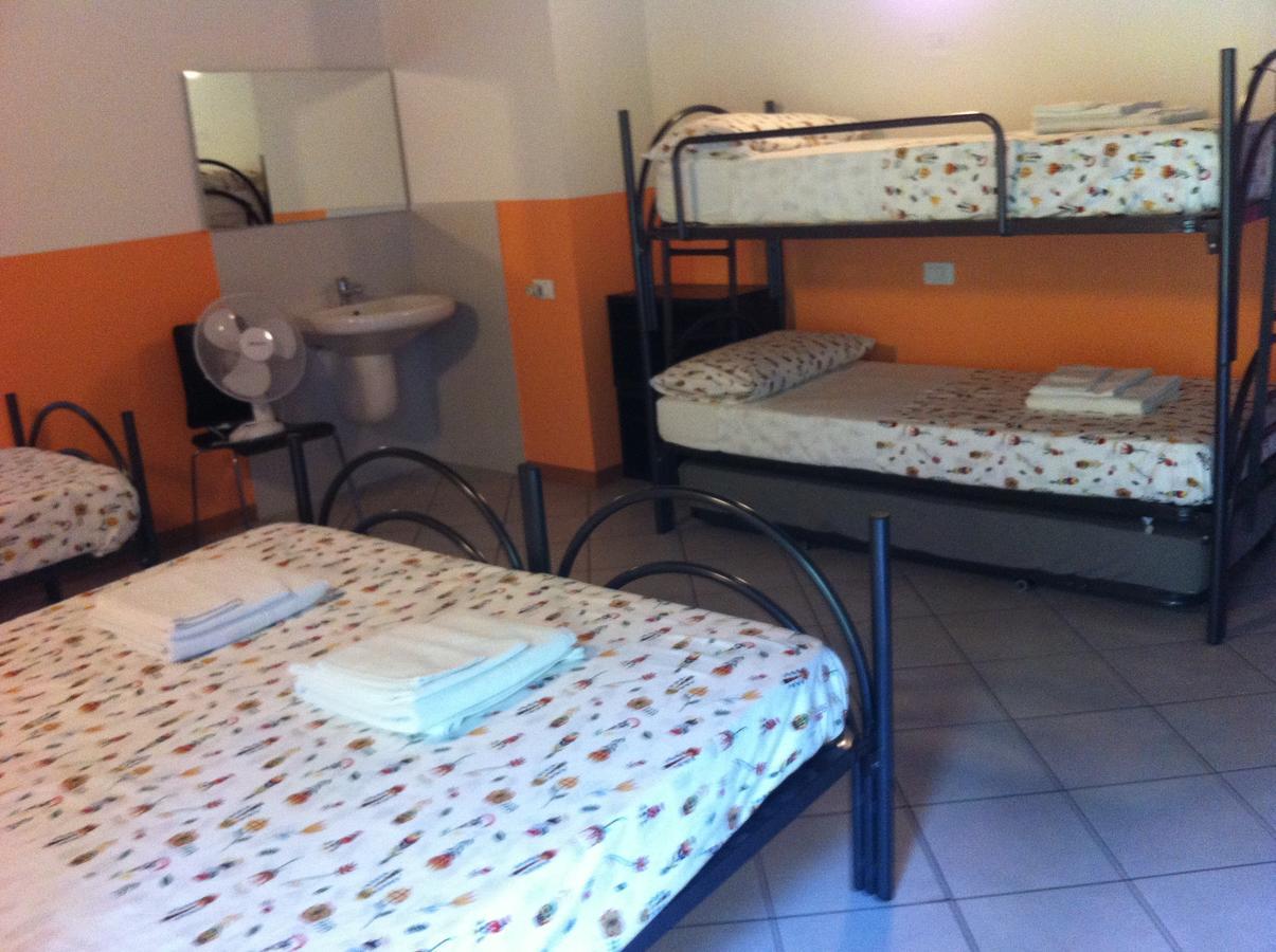 Ostello Residenza Molinatto Oggiono Екстериор снимка