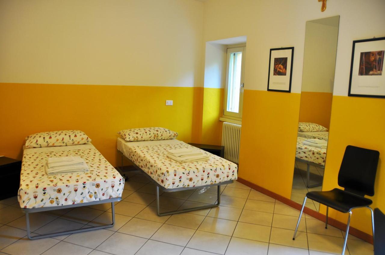 Ostello Residenza Molinatto Oggiono Екстериор снимка